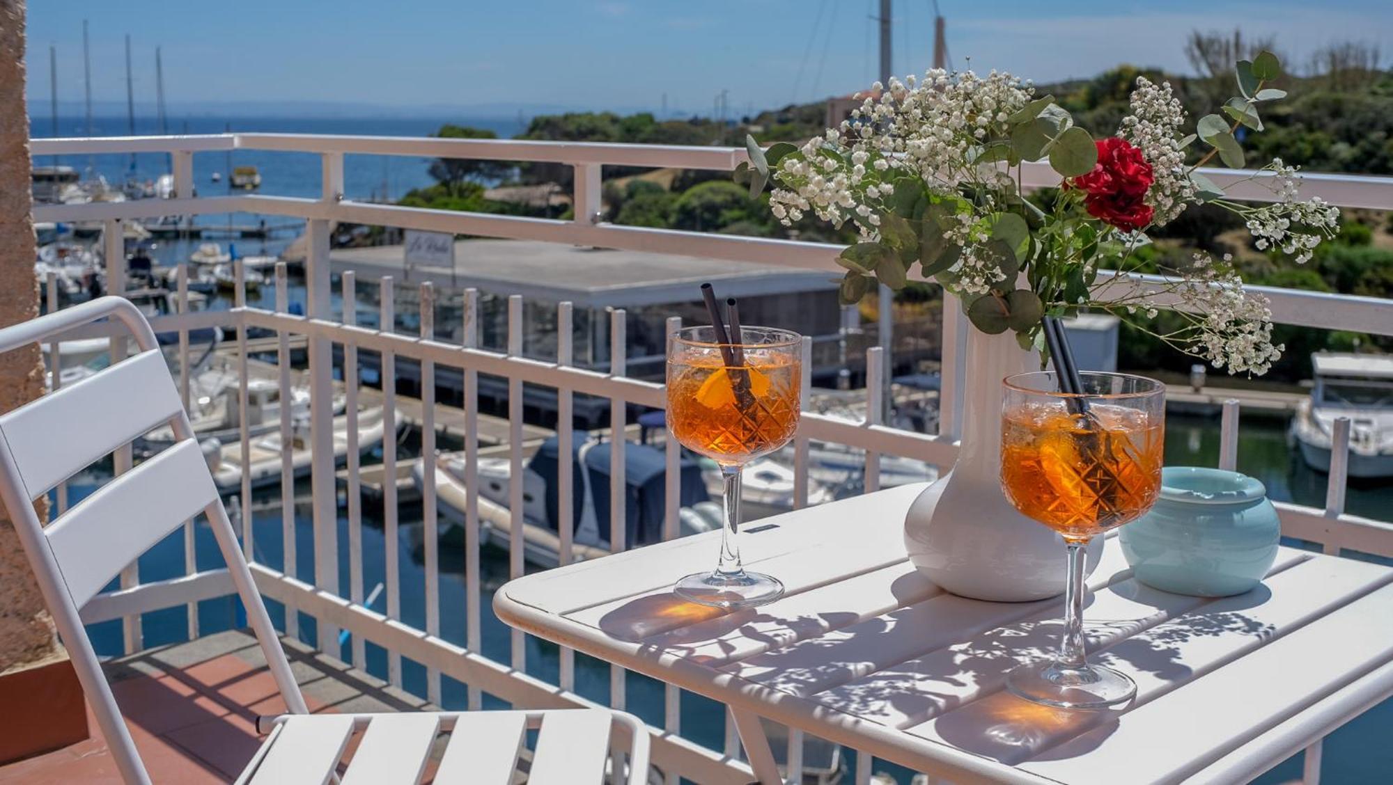 La Marina - Rooms In Stintino Exterior photo