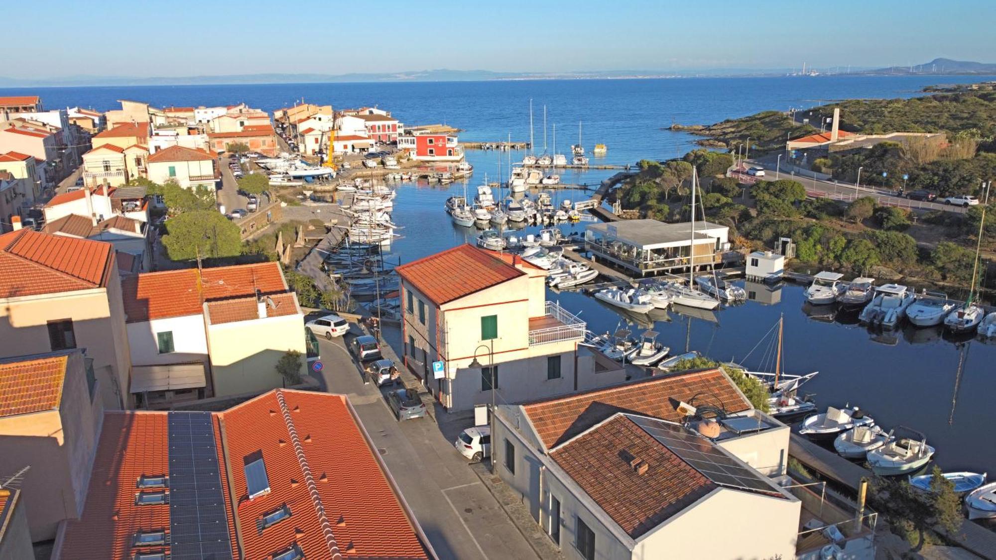 La Marina - Rooms In Stintino Exterior photo